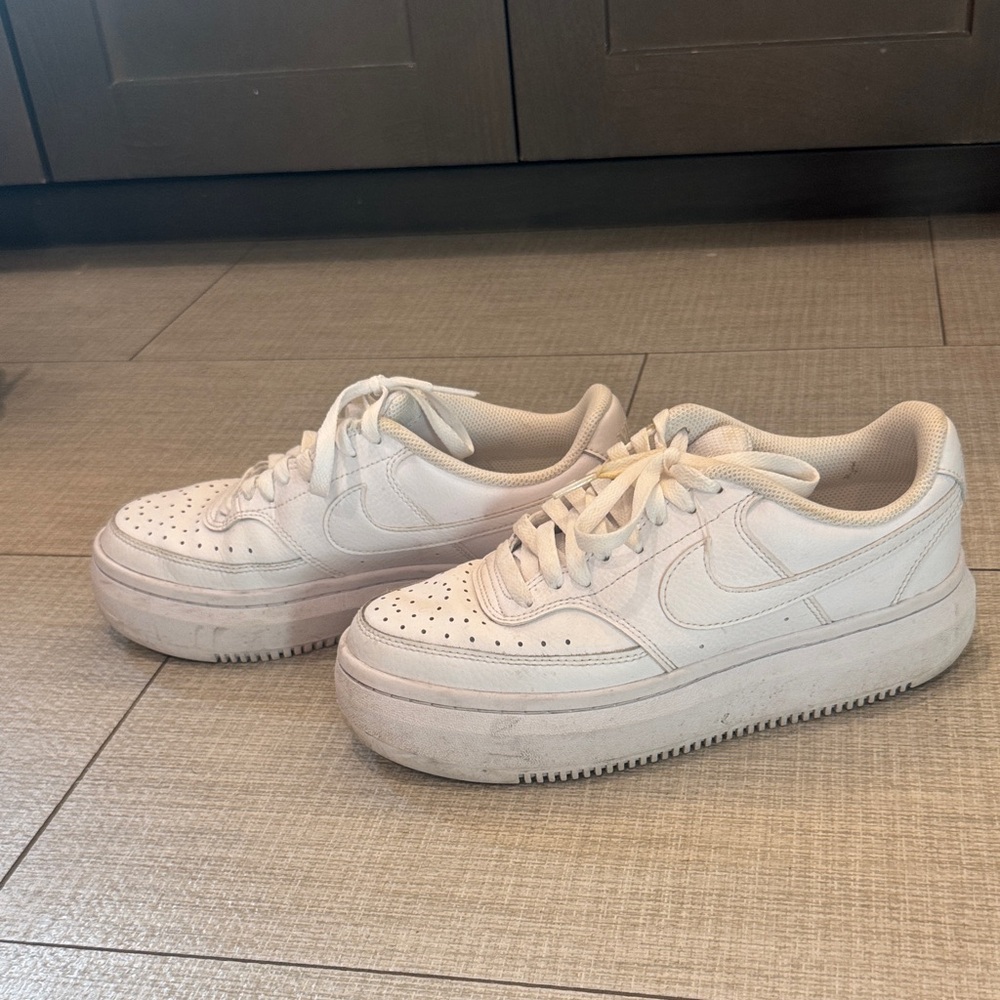 Women's Nike shoes